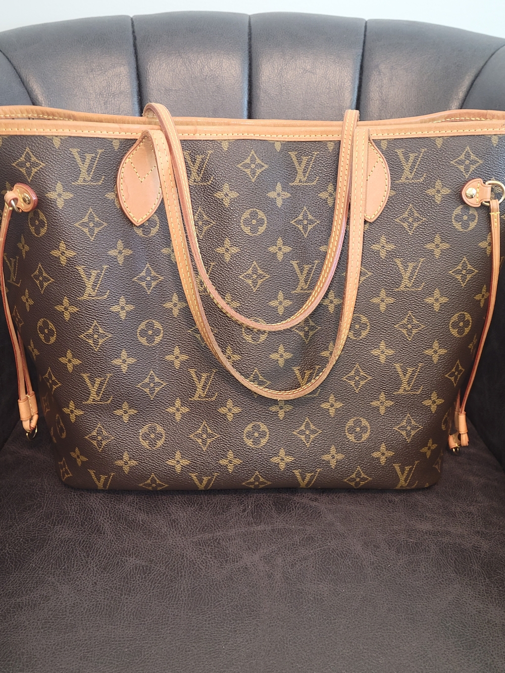 Authentic Louis Vuitton Monogram Neverfull MM
